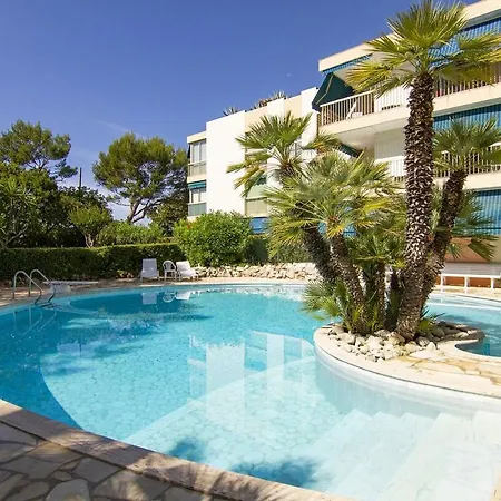 Wehost - Bel Avec Vue Sur La : Piscines Lejlighed